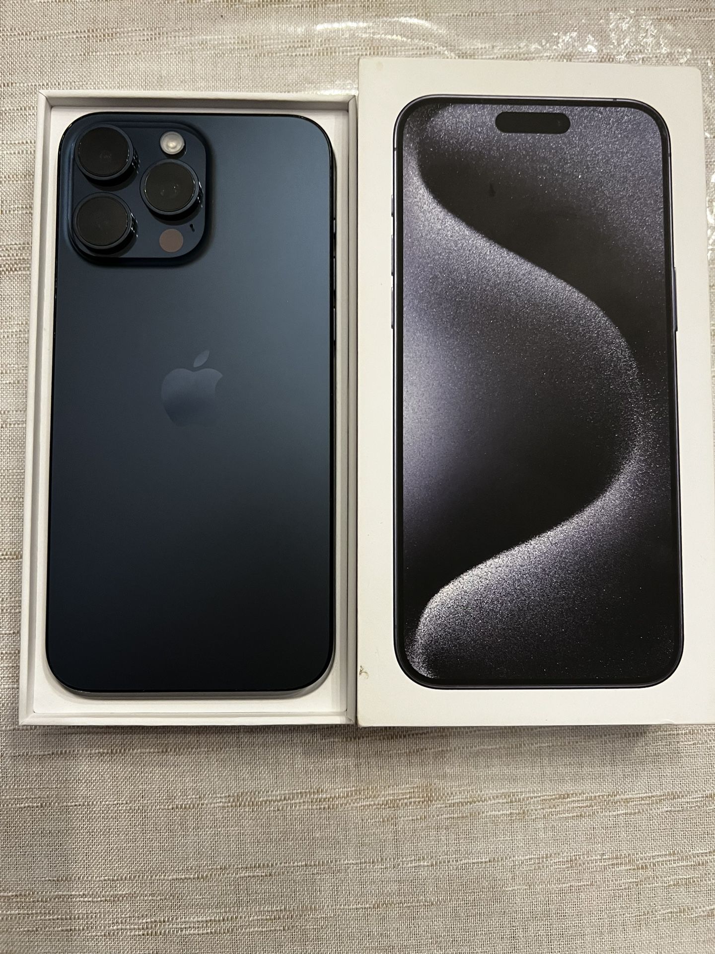 iPhone 15 Pro Max Unlocked