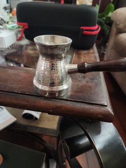 LIQUID POURER