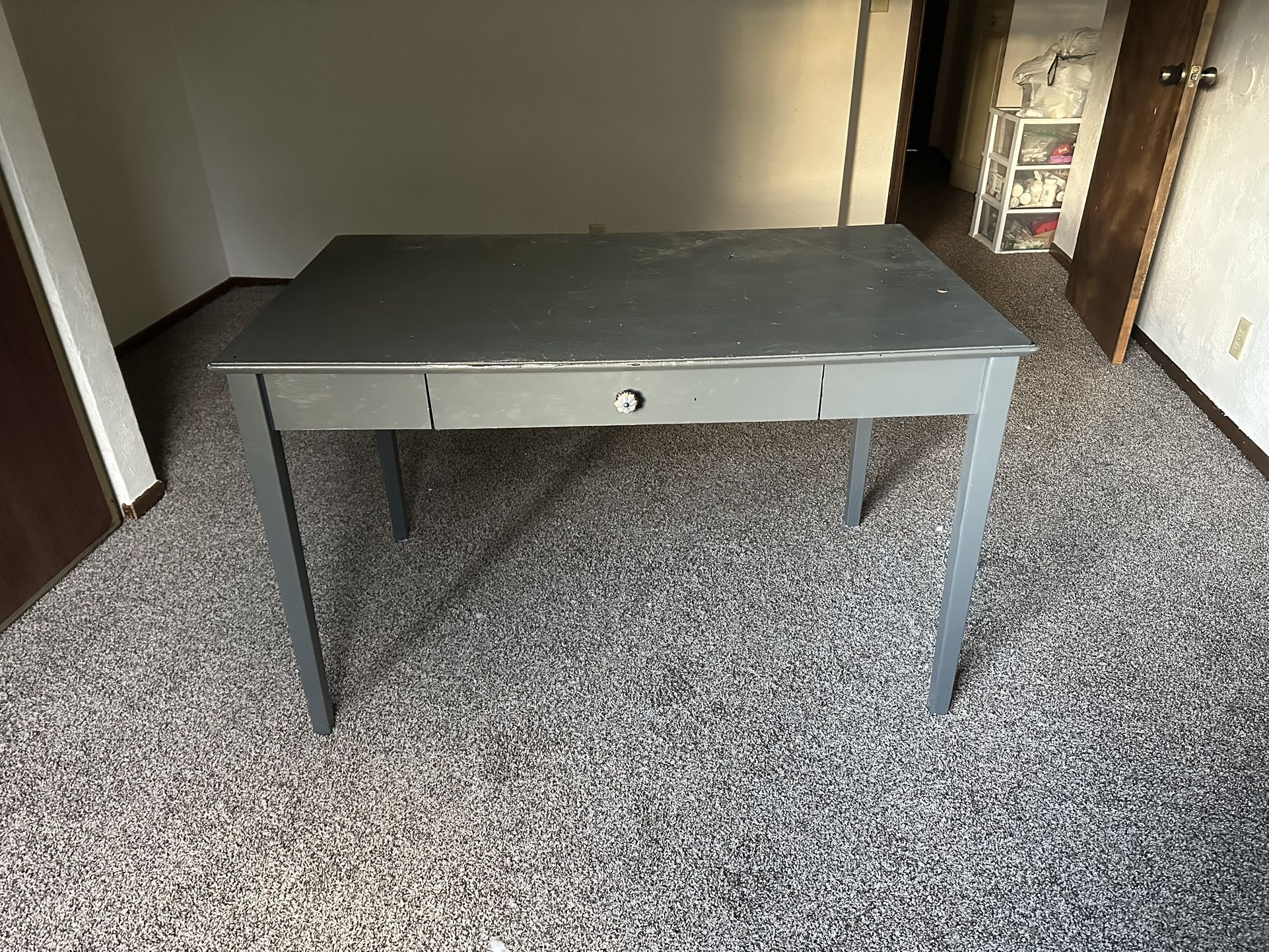 Free Desk