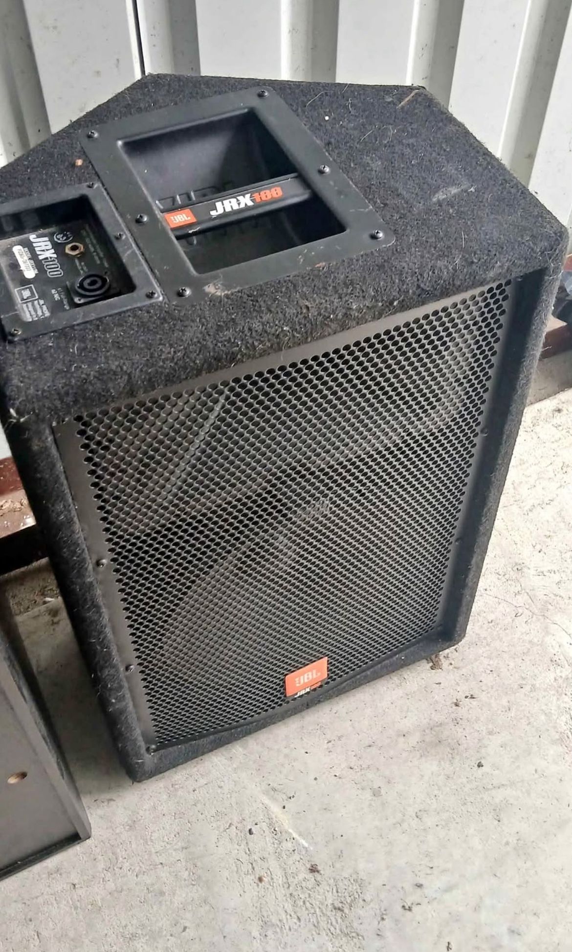 Jbl X Jrx 100 Speaker