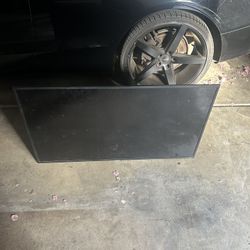 Roku Tv -46”