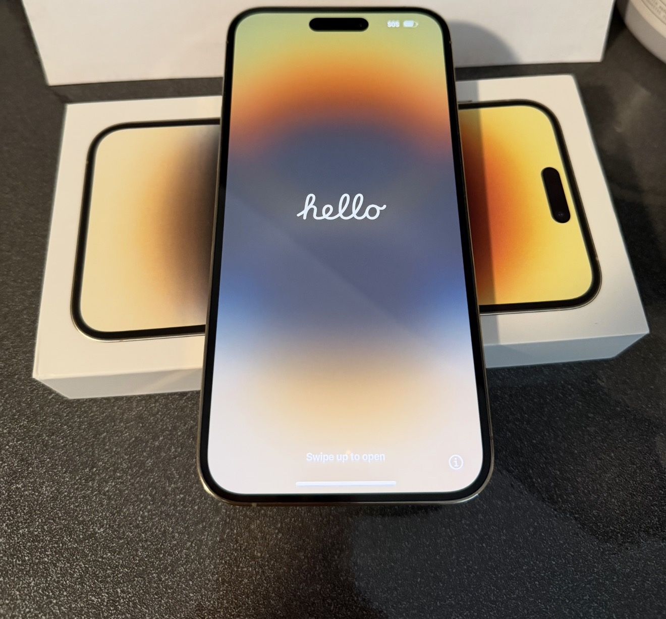 LIKE BRAND NEW - iPHONE 14 PRO MAX - 256MB - GOLD COLOR