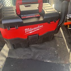 Milwaukee Vacuum 