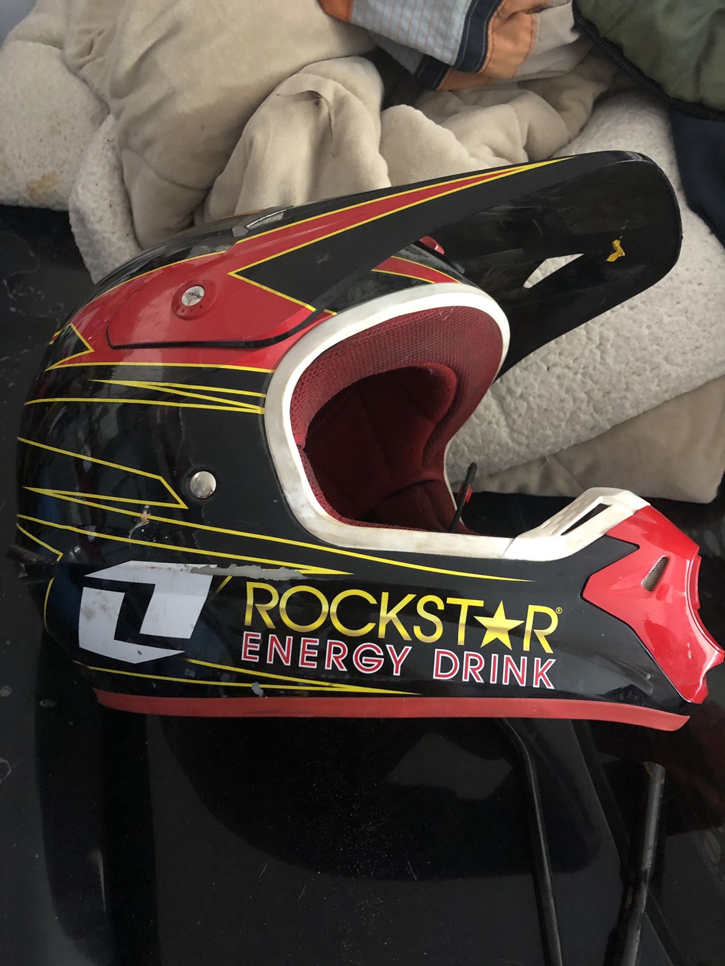 Motor cross helmet
