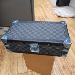 Louis Vuitton Case 8 Watch