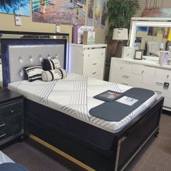 BEAUTIFUL BEDROOM SET 4PCS NEW 