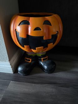Halloween candy decoration