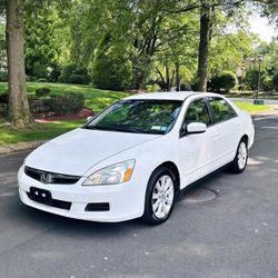 2007 Honda Accord- SE Sedan 4D   