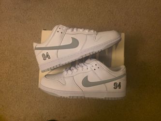 Nike sb Dunk Low Supreme White Grey Metallic Size 11