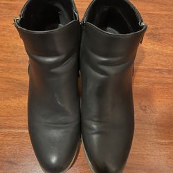 Boots Size 8 Or 39
