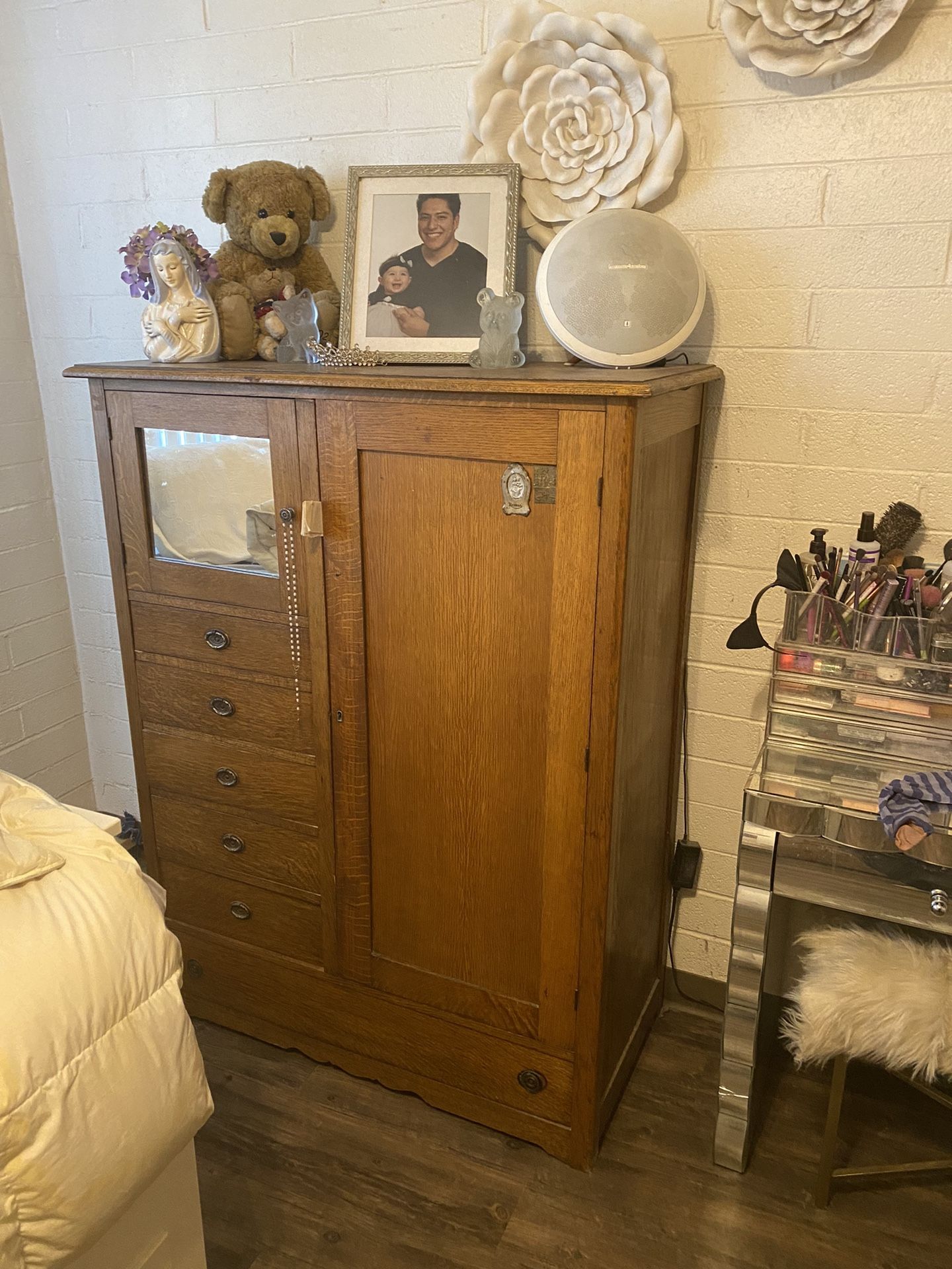 Antique Dressers