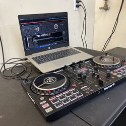 Laptop HP + Controlador DJ Numark 🎶💻🎧 