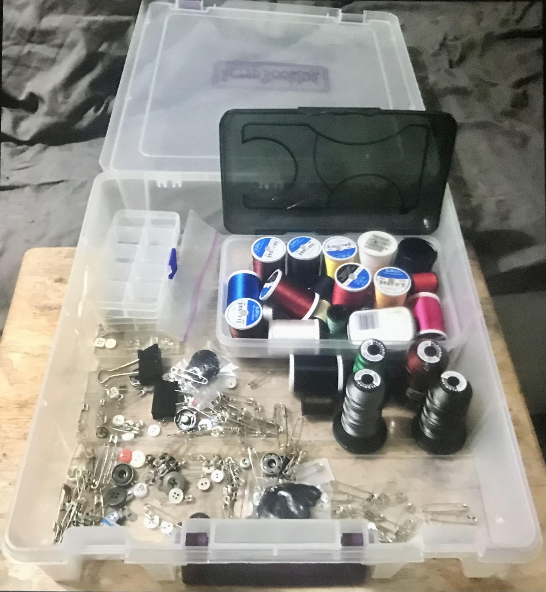 Misc Sewing Materials With Plastic Case