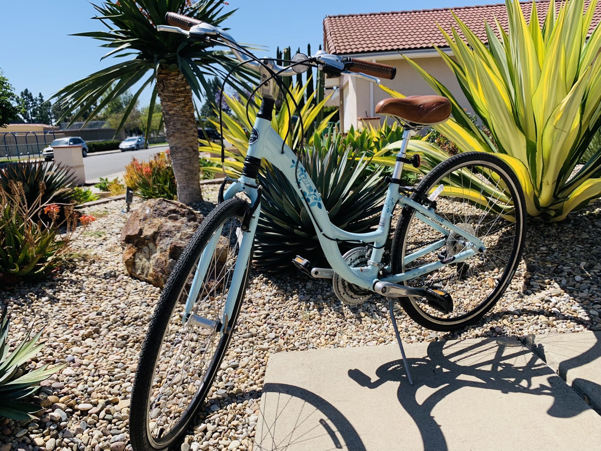 Trek 7300