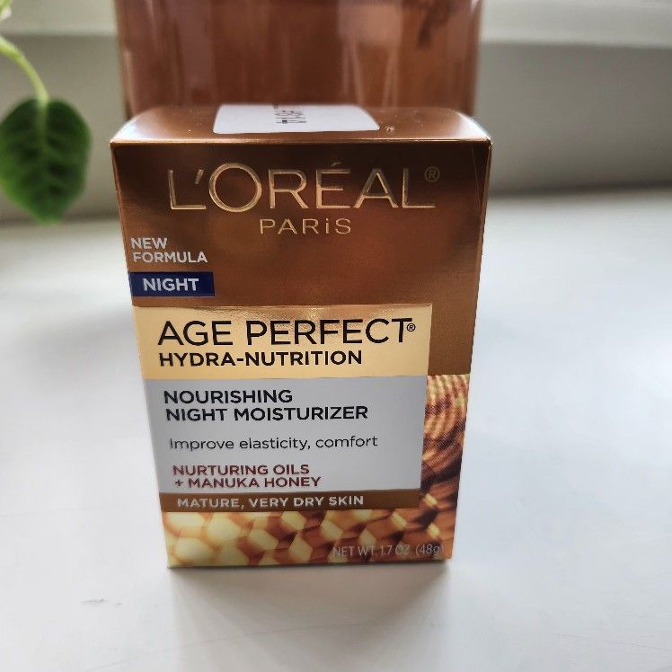 LOREAL NIGHT MOISTURIZER
