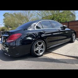 2015 Mercedes C300 Sport 