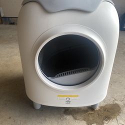 Self Cleaning Litter Box 