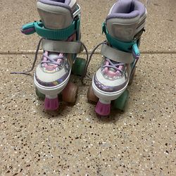 Girls Roller Skates With Light Up Wheels