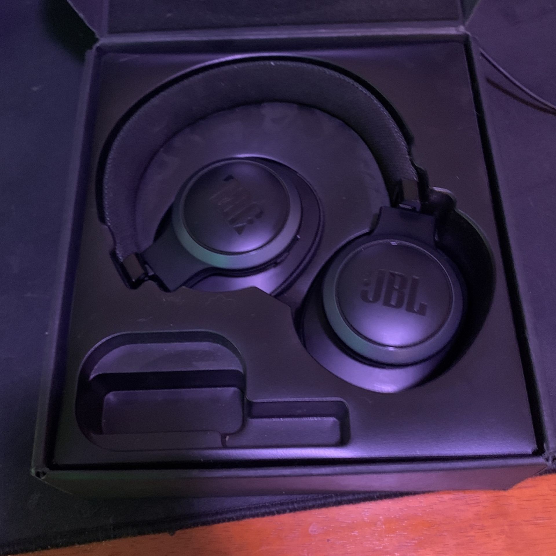 JBL 500 Headphones