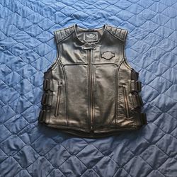 Harley Davidson Leather Vest size Lg.
