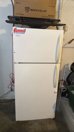 FRIGIDAIRE Fridge