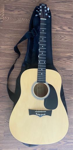 Peavey Acoustic Guitar with Gig Bag - Natural Finish