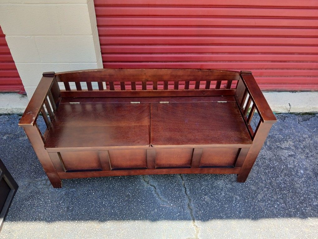 Children's Bench with Storage