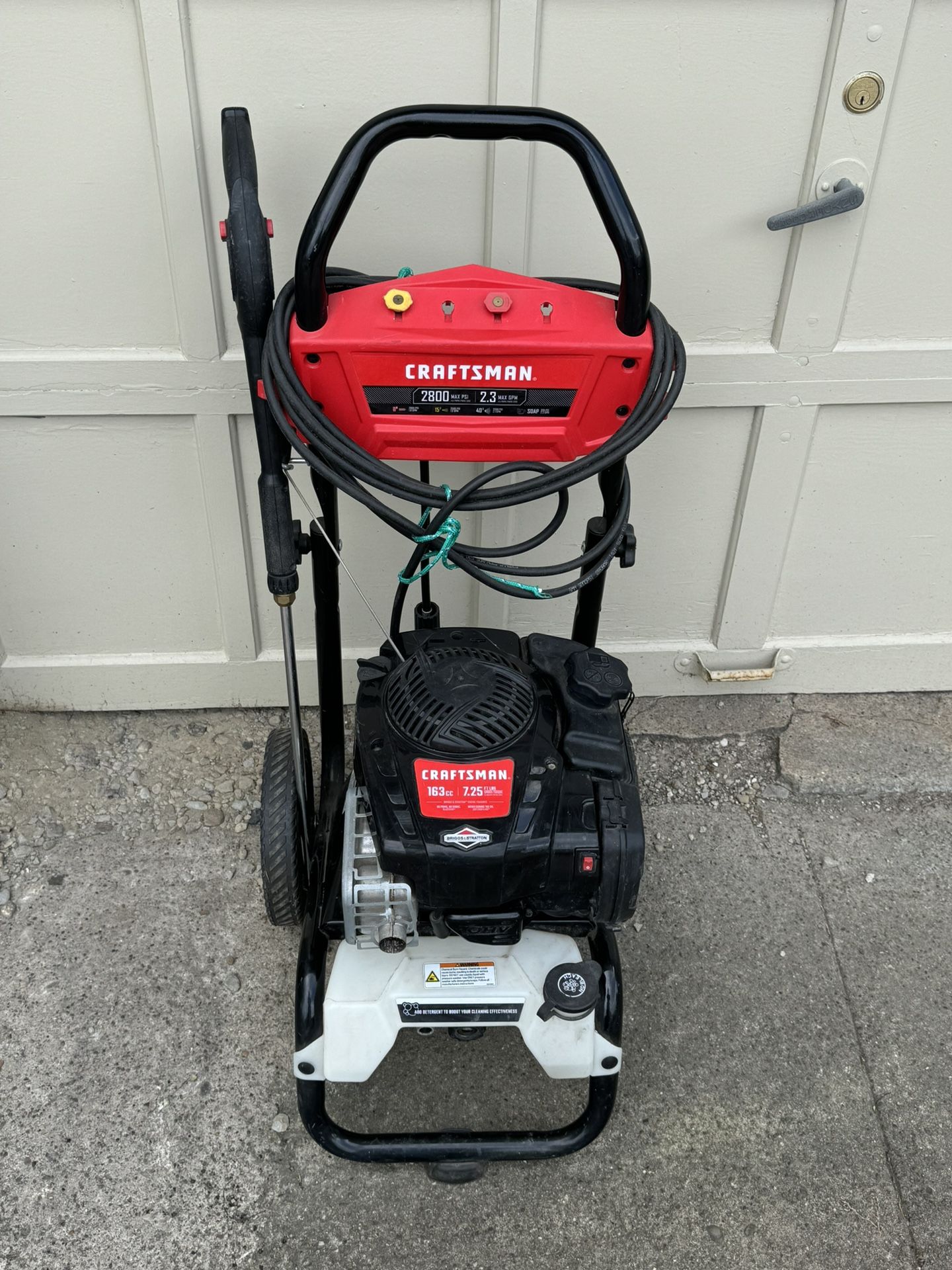 Craftsman 2800 PSI Gas Pressure Washer (Model CMXGWAS020733)