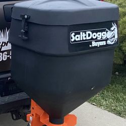 Salt Dog Spreader