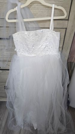 Flower Girls white dress