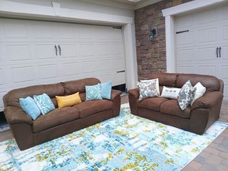 Brown Couch and Loveseat set