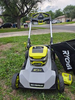 Like new!RYOBI
40V HP Brushless 21 in. Walk Behind Self-Propelled Lawn Mower w/ 6.0Ah Battery and Charger