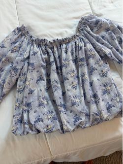 Francesca’s Floral Top, Size M, New