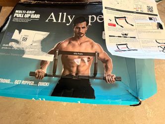 Pull-Up Bar, New In Box, Doorway, Multi Grip.  See Photos !