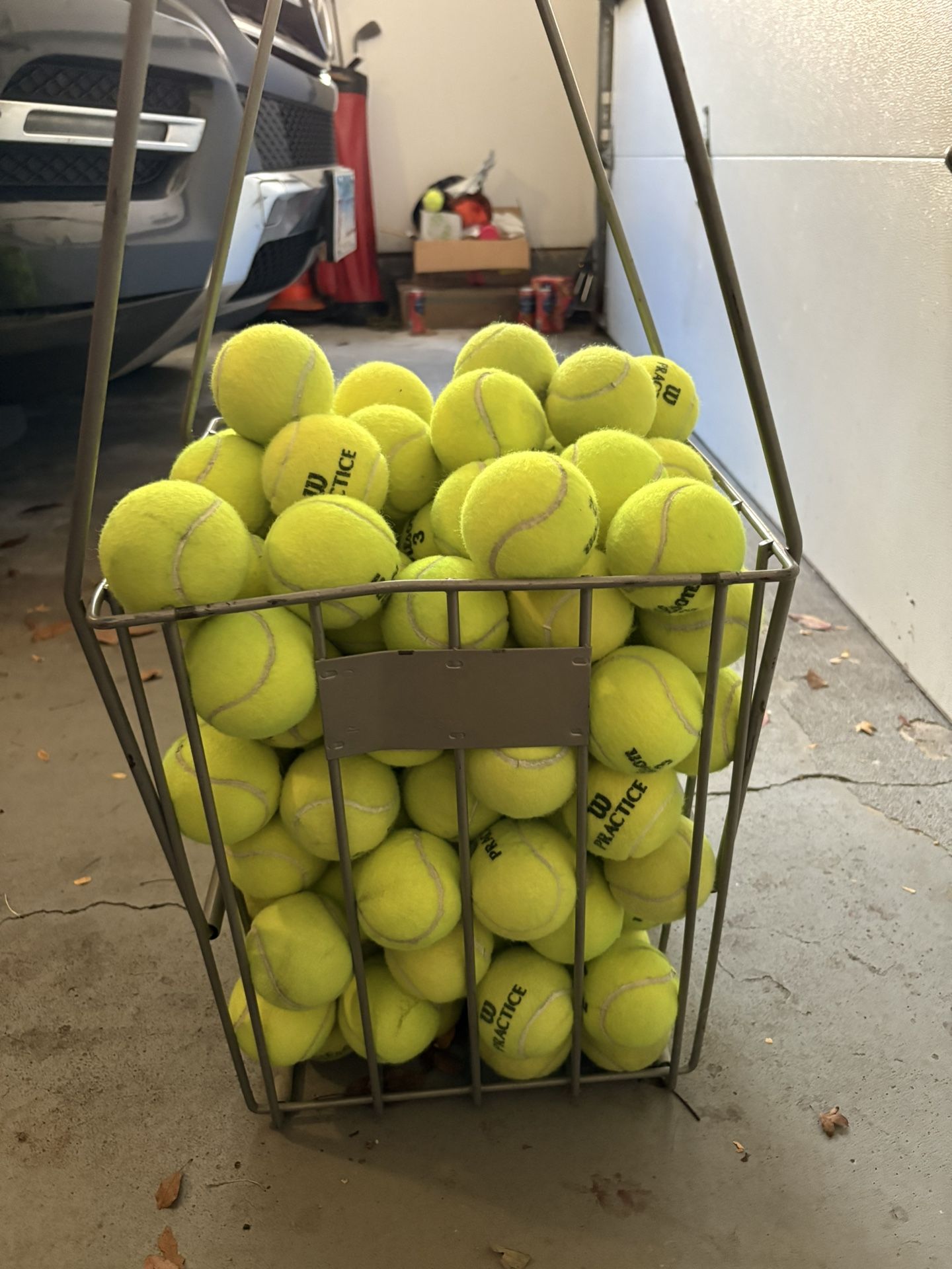 Tennis Balls 