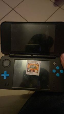 Modded  3ds with charger and Pokémon ultra sun