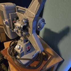 Antique Projector Keystone Boston Mass. 8mm 109D 