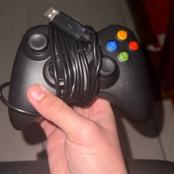 Wired Xbox 360 Controller Compatible With Xbox 360 And Pc ( Pick Up Only )