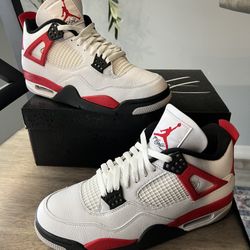 Air Jordan 4 Retro