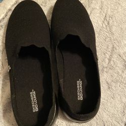 New Black Skechers Shoes - Women’s