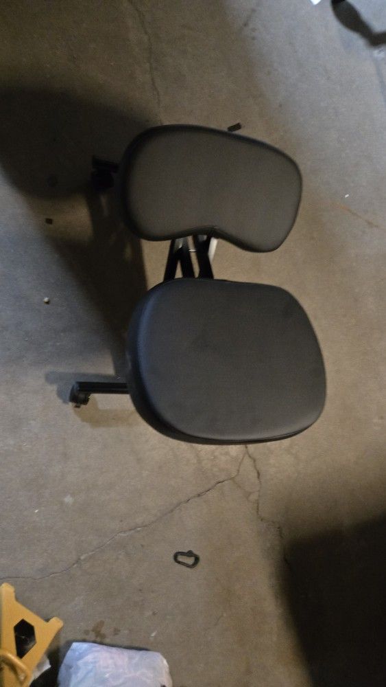 Ergonomic Kneeeling Chair