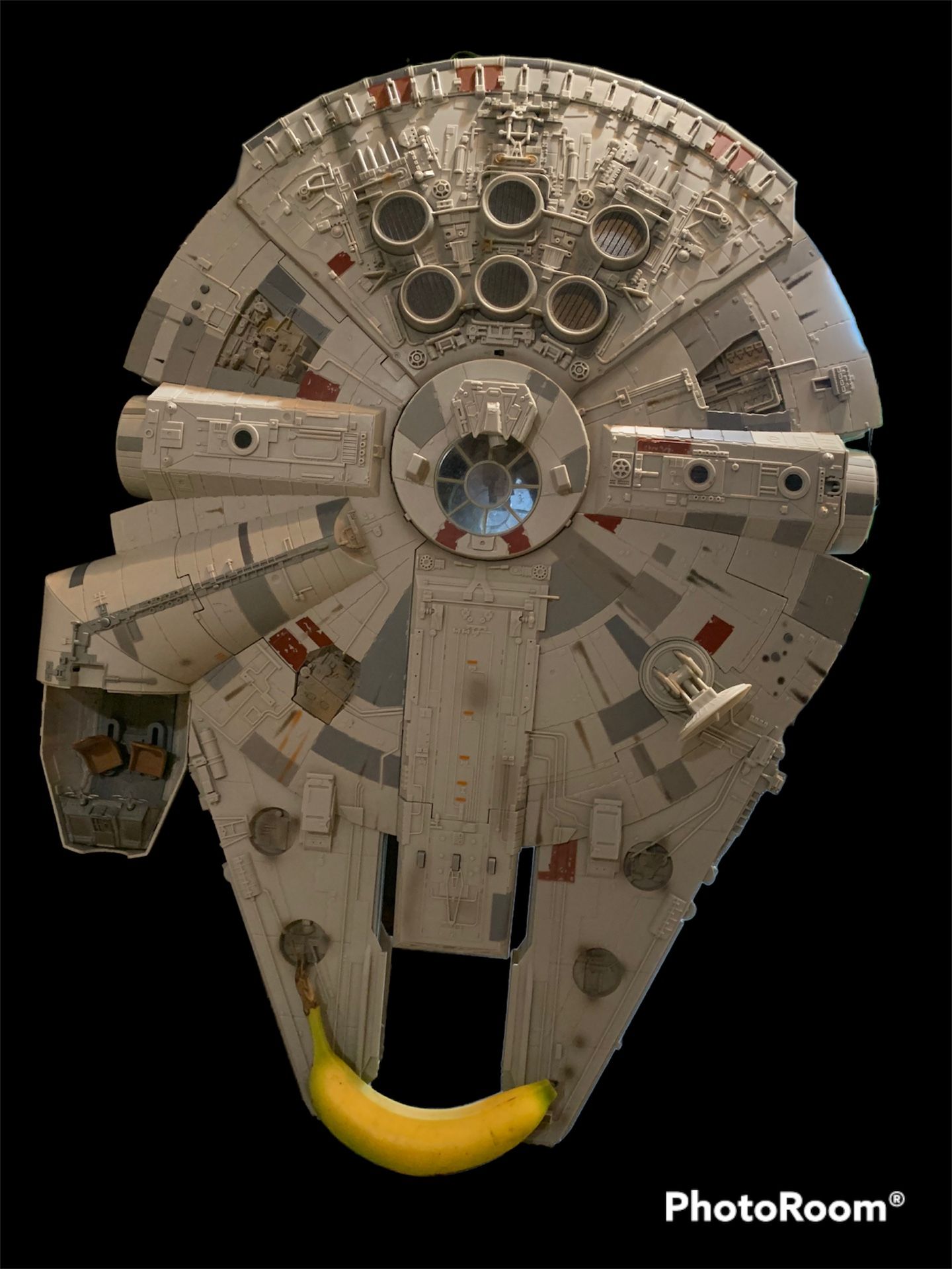 STAR WARS HASBRO MILLENNIUM FALCON 2.5FT THE LEGACY COLLECTION TOY SPACE SHIP!