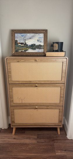 Shoe Cabinet Natural wood tone & rattan