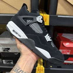 Air Jordan 4 Retro White Thunder Multiple Sizes Available 