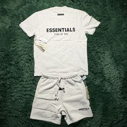 Essentials Set 