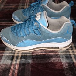 JORDAN CMFT AIR MAX 10  Size 12