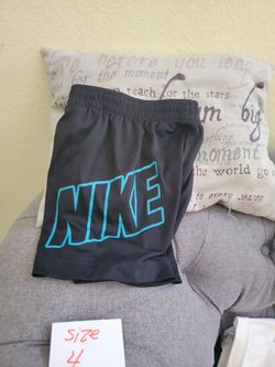 Boy short Size 4t