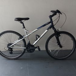 BICYCLE GIANT 21 SPEED BRAND NEW 