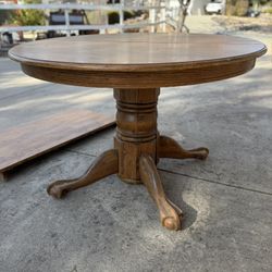 Solid Oak Wood Table With 2 Leaves