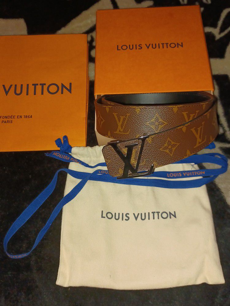 Louis Vuitton white belt Damier Azur size 35-36 for Sale in Seattle, WA -  OfferUp